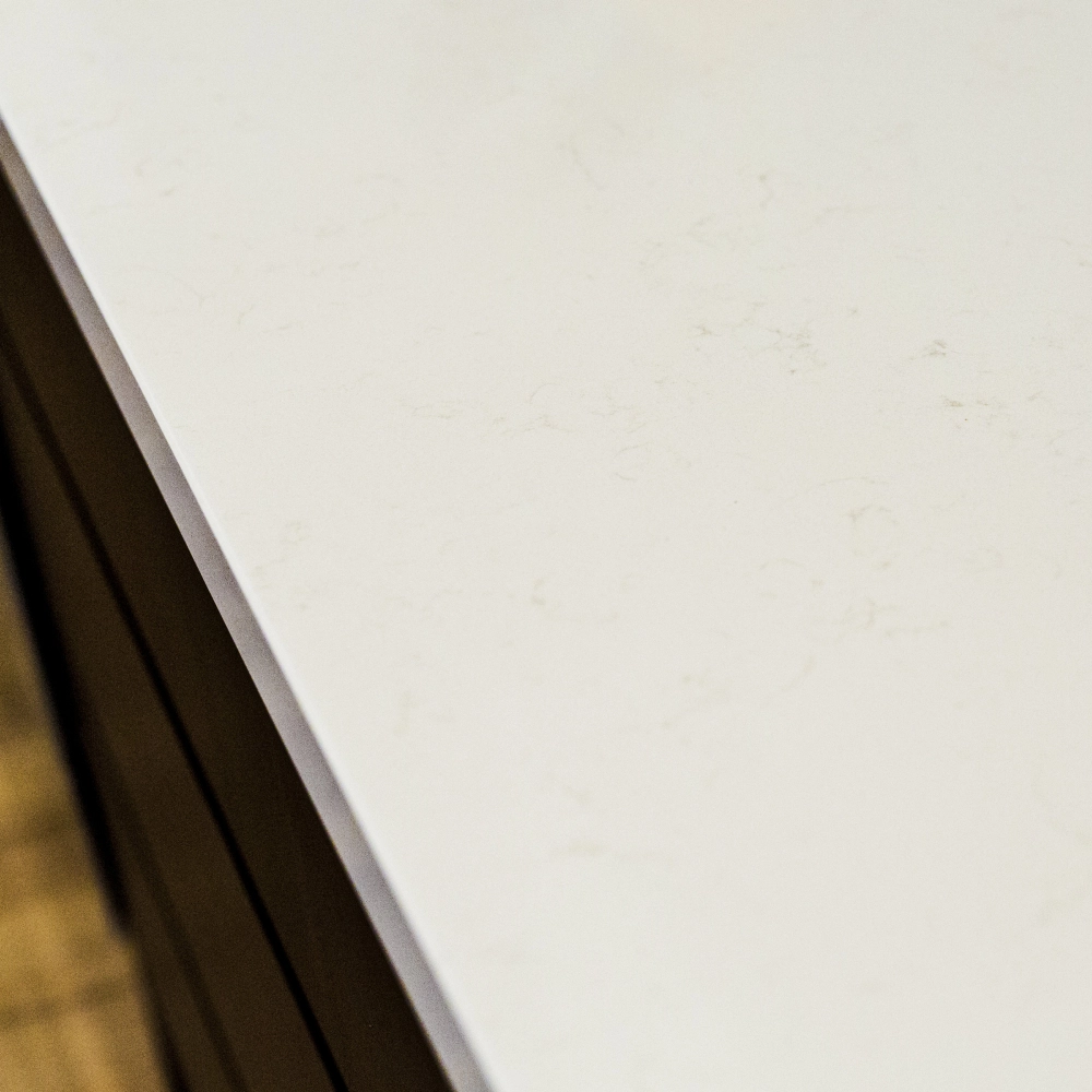 Noble Supreme White02