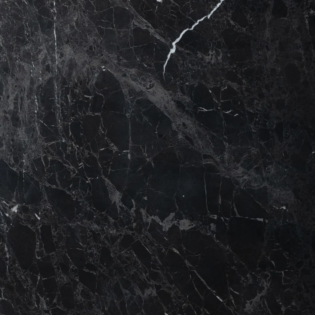Oriental Black detail